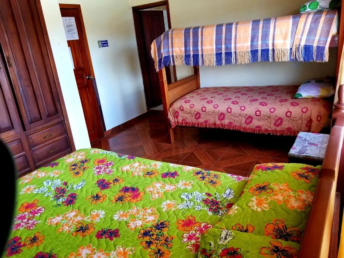 كويتو Hostal Parana بيت ضيافة